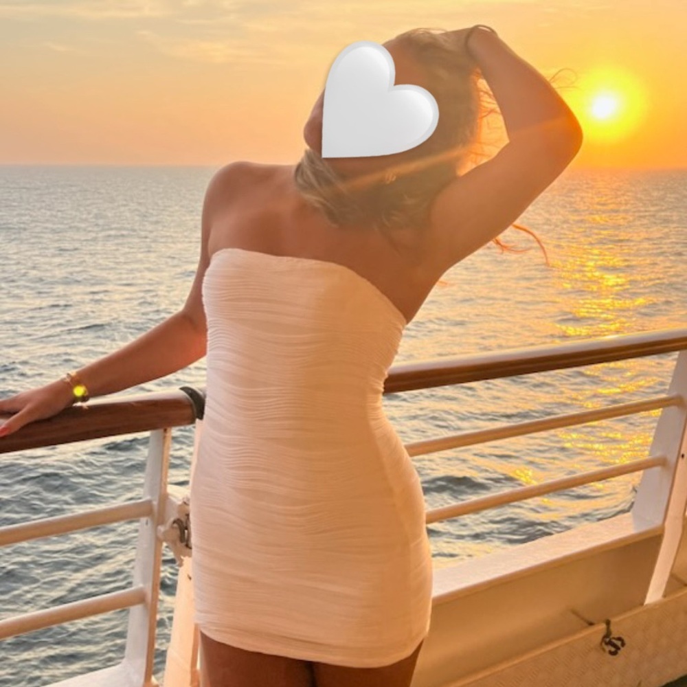 Elegant Strapless White Dress